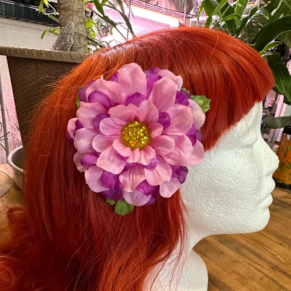 Flower hair clip
